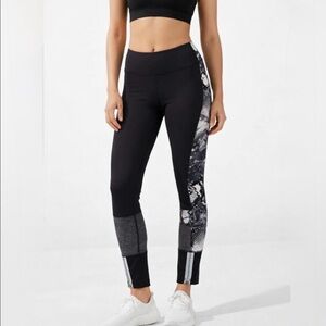 Lululemon Run The World 7/8 Tight Exploded So Fly Butterfly Angel Wing Sz 8💛